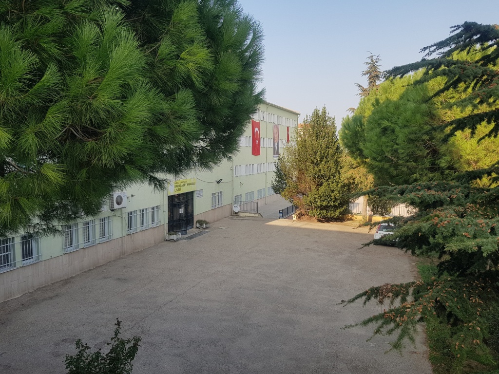 Karacabey Anadolu Lisesi Fotoğrafı